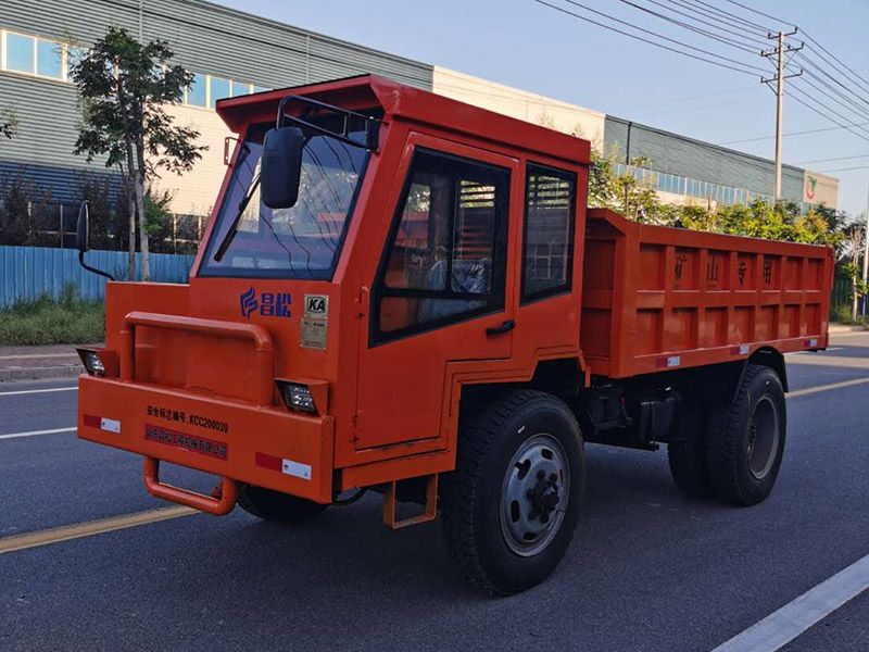 12噸四驅(qū)礦用運輸車